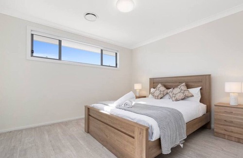Marsden Park Casa | Aircabin | Marsden Park | Lovely|4 Beds House