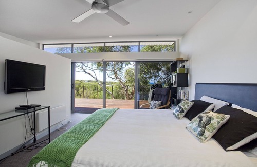 Surf Coast Casa | Aireys Haven Summary: