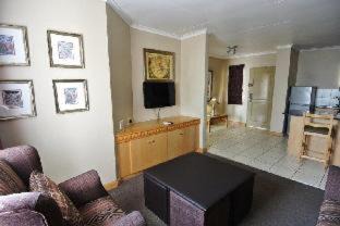 Isando Hotel | Airport Inn and Suites