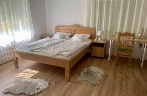 Vecses Casa | Airport Jazmin Guesthouse
