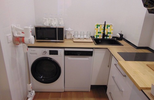 Rejas Apartamento | Airport plenilunio suites beige by beBalmy