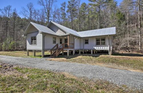 Ellijay Casa | Airy Ellijay Home with Spacious Creekside Deck!