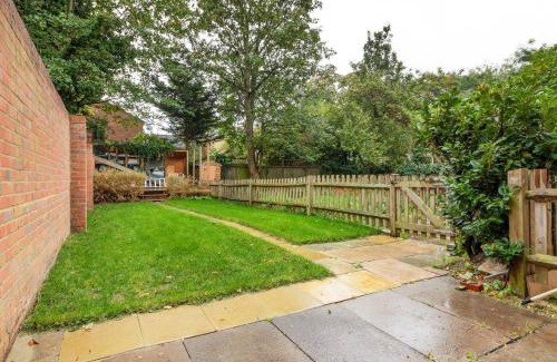Coldharbour Apartamento | Airy Spacious 1 Bedroom Aprtment with Garden in Brixton