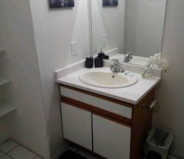 Palo Verde Apartamento | Airy Tucson Retreat - Modern, Cozy, Near U of A