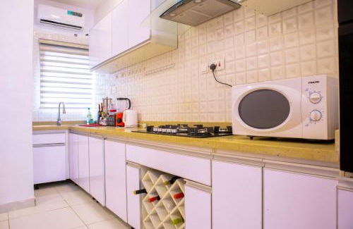 Ogombo Casa | Ajah - Duplex - Sleeps 4 - Pool - Parking