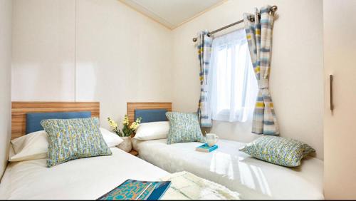 Girvan Casa | AJL Caravan Rentals
