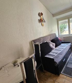 Pau-Sud Apartamento | Akan