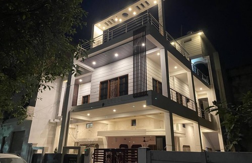 Kakarmatha Apartamento | Akash Ganga Homestay Varanasi