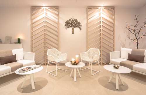 La Saline Les Bains Hotel | Akoya Hotel & Spa