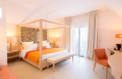 La Saline Les Bains Hotel | Akoya Hotel & Spa