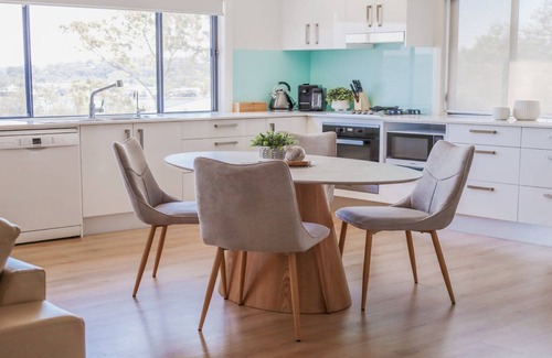Empire Bay Casa | Akoya Pearl Central Coast