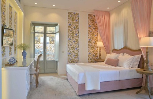 Itilo Hotel | Akrolithi Boutique Hotel & Suites