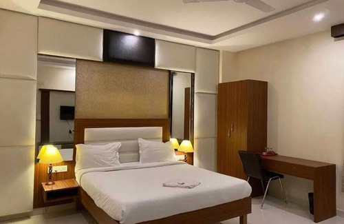 Bengaluru Hotel | AKSHATHA HOME STAY