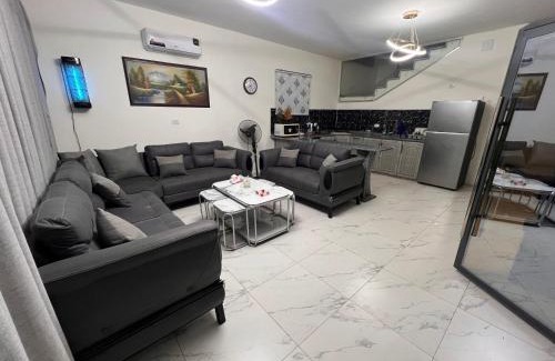 Sahab Chalet De Esquí | Al Ameer Chalet-Airport