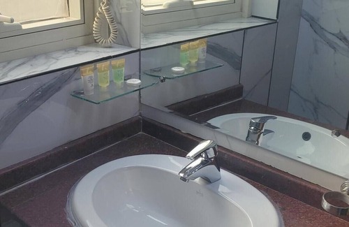 Sharjah Hotel | Al Dar Hotel