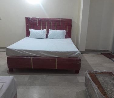 Lahore Hotel | Al Emarat International Hotel