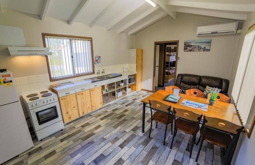 Emu Point Chalet De Esquí | Albany's Favourite Beachside Chalet