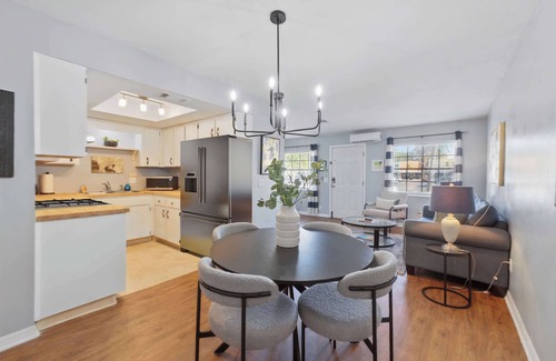 Brandon Condominio | Albert's Abode - 1bed 1bath Apartment in Prime Brandon Location