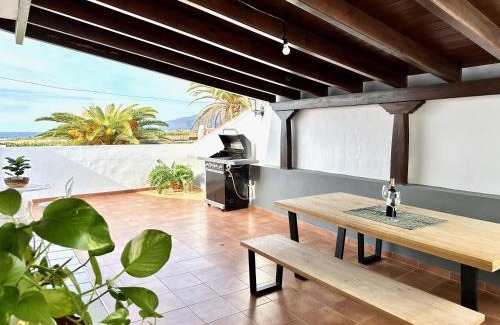 Alcala Apartamento | Alcalá Retreat: Ocean View & Modern Comfort