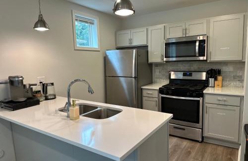 Lowry Hill East Casa | Aldrich Oasis