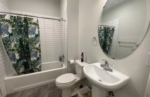 Lowry Hill East Casa | Aldrich Oasis