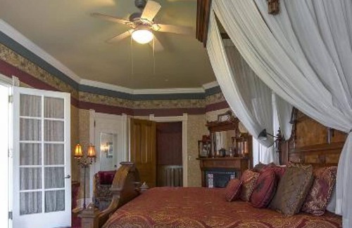 Winona Cama Y Desayuno | Alexander Mansion Bed and Breakfast