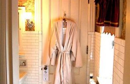 Winona Cama Y Desayuno | Alexander Mansion Bed and Breakfast
