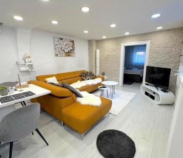 Piestany Casa | Alia house with garden in Piešťany