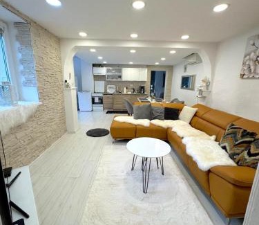 Piestany Casa | Alia house with garden in Piešťany