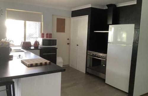 Leeman Casa | Alimac's Beach Stay Leeman