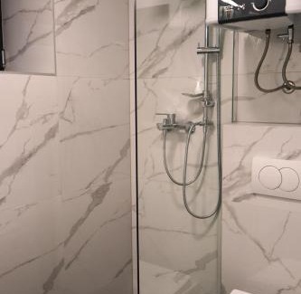 Novi Grad Sarajevo Apartamento | Alinar Oasis Budget Hotel