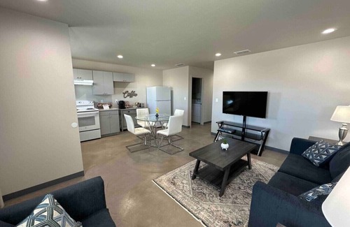 Clovis Apartamento | All Brand New! Charming and Cozy Apartment