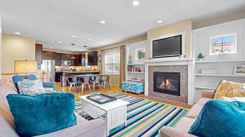 South Haven Casa | All In at Trailside - Community Pool Fire Pit Game Room Nature Trails