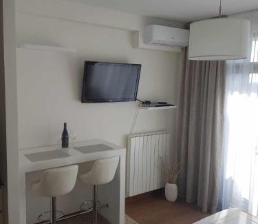 Sarajevska Apartamento | All in One Belgrade Waterfront