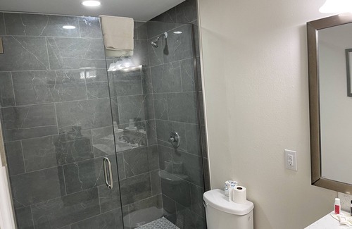 Trailer Estates Hotel | All-New, Ground-Floor, Huge Pool, Tiki Bar & Grill