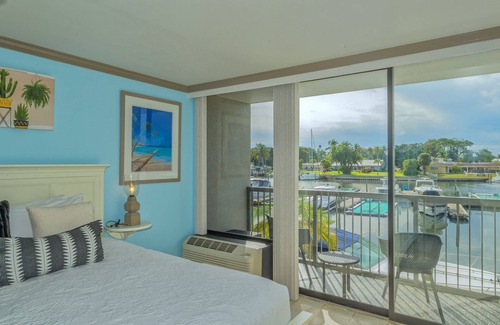 Trailer Estates Hotel | ALL-NEW Waterfront with Balcony, Pool, Tiki Bar, Gym
