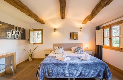 Chateau-d'Olonne Apartamento | All recently renewed with clear parquet and modern lighting