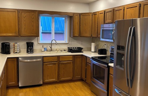 Ketchikan Apartamento | All Season Retreat-easy access to sights & fishing.