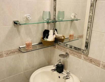 Weston-super-Mare Cama Y Desayuno | All Seasons Bed & Breakfast - Adults Only
