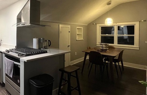 Wildwood Apartamento | Allegheny Riverside One Bedroom Suite