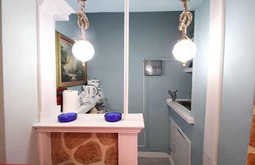 Aegina Town Casa | Alley Studio 2 by Frangki