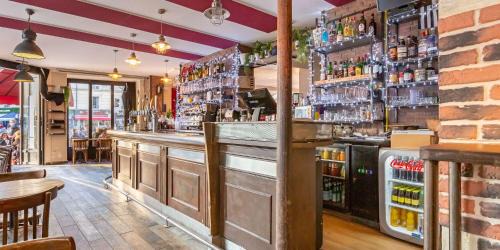 19th Arrondissement Cama Y Desayuno | Alliance 3