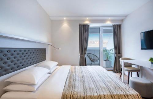 New Boulevard Hotel | Alliance Palace In Aparthotel