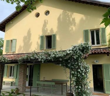 Montaldo Roero Apartamento | Alloggio di charme tra le vigne del Roero