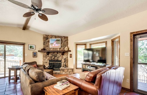 Alto Casa | Alluring Alto Escape w/ Deck: 7 Mi to Ruidoso!