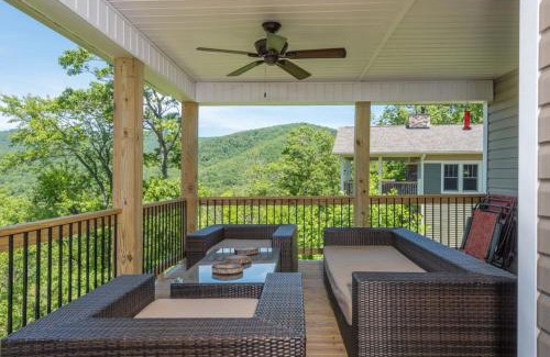 Black Mountain Casa | Almost Bearadise Brand New 5 Bedroom Home with Views