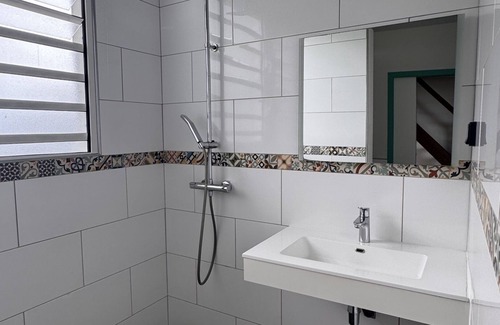 Malendure Hotel | Aloes-Dúplex-Vista al Mar-Baño privado con ducha