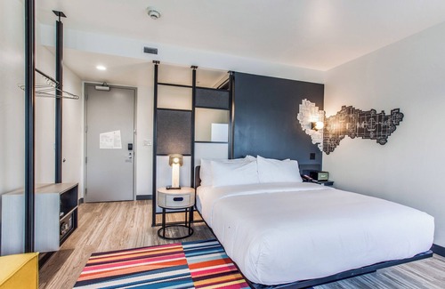 North Arlington Hotel | Aloft Dallas Arlington Entertainment District