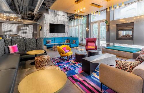 Southside Hotel | Aloft Jacksonville Tapestry Park