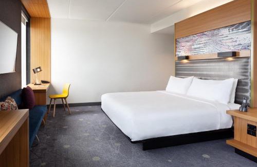 Southside Hotel | Aloft Jacksonville Tapestry Park